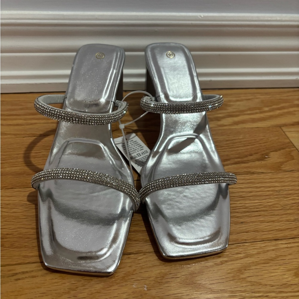 Elegant Silver Women's Sandals